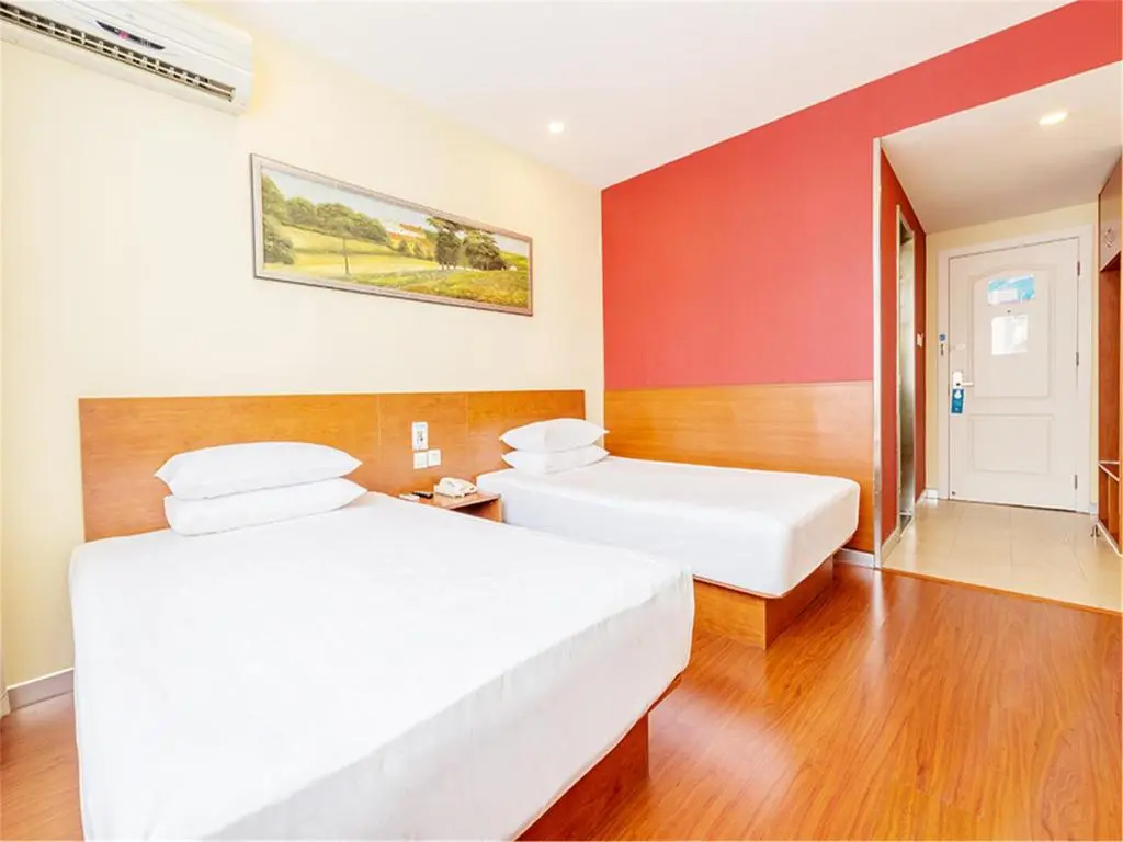 Hanting Express Guangzhou Zengcheng Phoenix Town