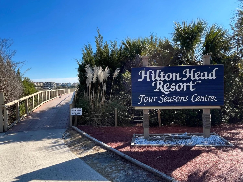 2 BR/BA Condo - Boardwalk to Beach. 3 Pools. Tennis Courts