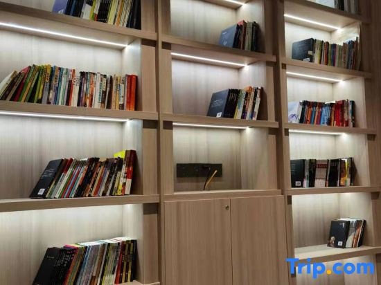 Xiangyang ・ Longyue | THE LONGYUE Hotel (Xiangyang Railway Station Wanda Plaza)