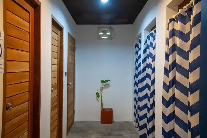 Economy room