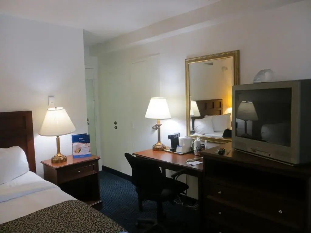 Baymont Inn & Suites Omaha - Général