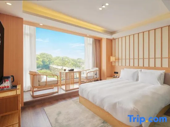 Standard Double room with garden view (full double bed)