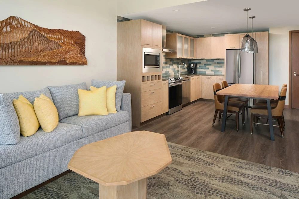 1 Bedroom Standard Double room with balcony (full double bed)