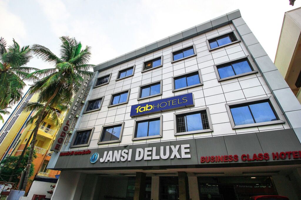 FabHotel Jansi Deluxe - Hotel in Gandhipuram, Coimbatore image