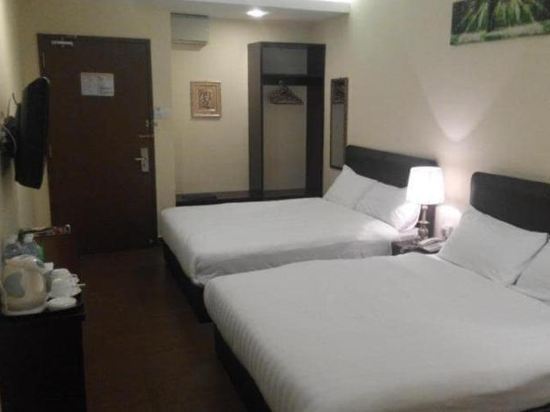 Dm Hotel