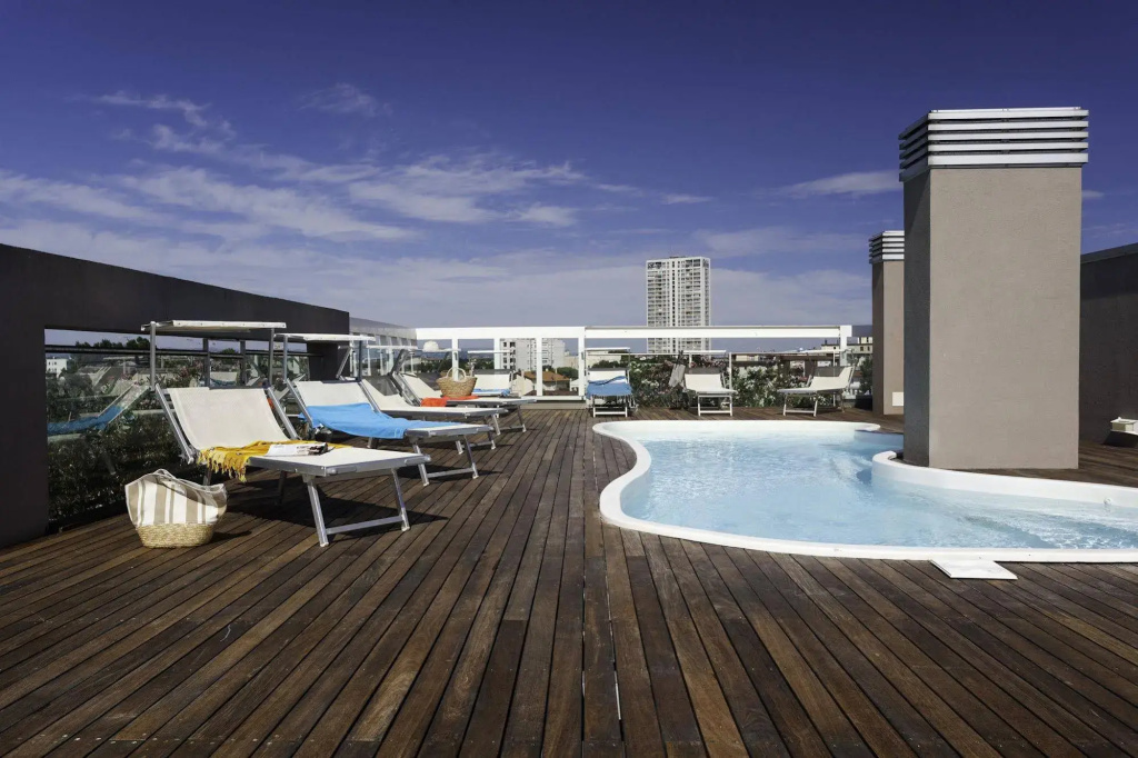 Hotel photo 11
