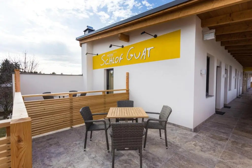 Hotel Schlof Guat - Chambres