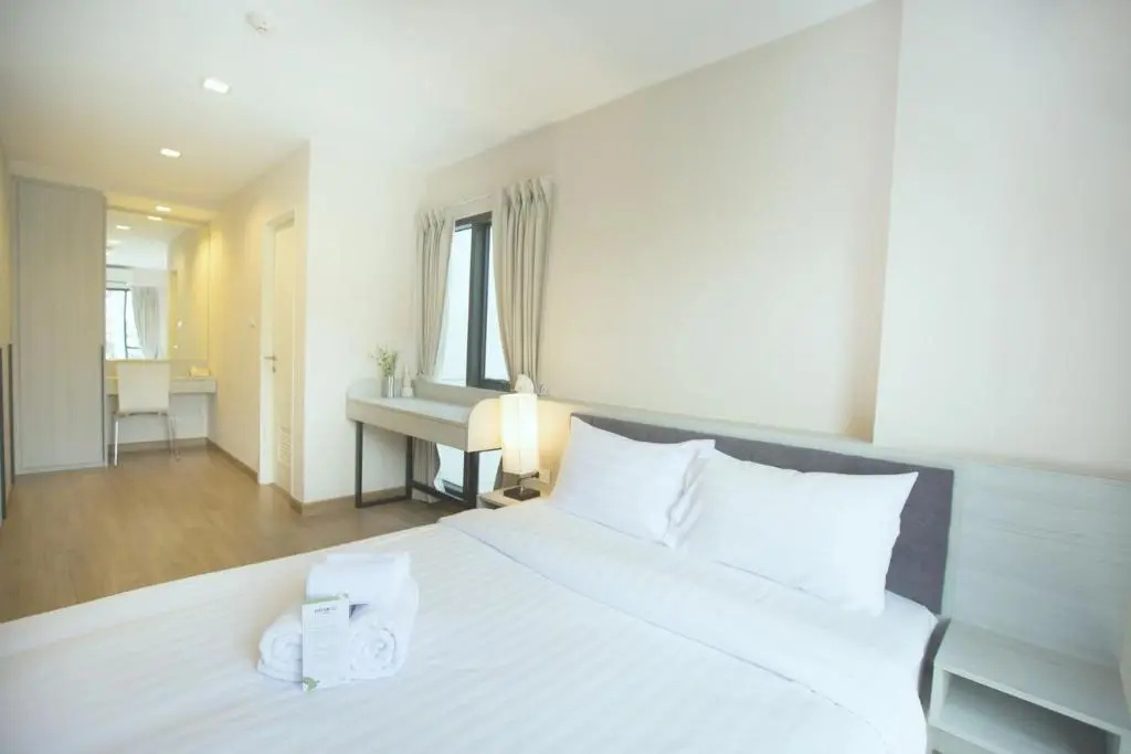 1 Bedroom Apartment