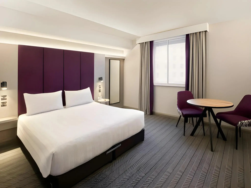 Premier Inn Heathrow Airport T2 & T3 (Bath Road) — фото