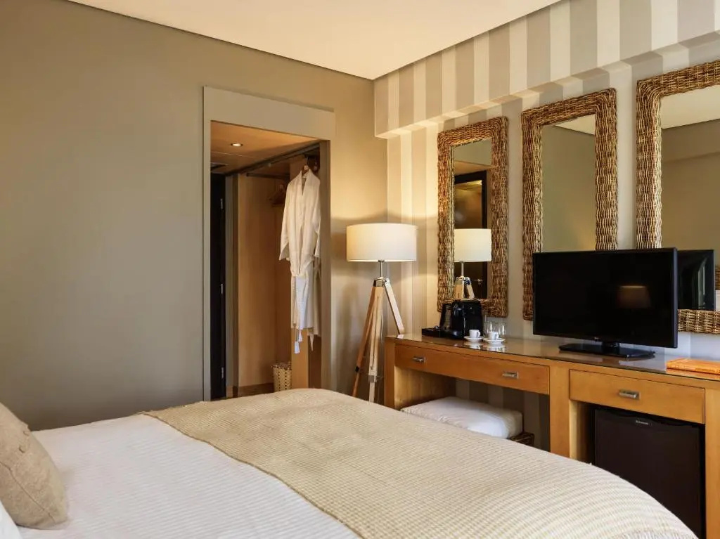 Sea View Cityscape Hotel - Chambres