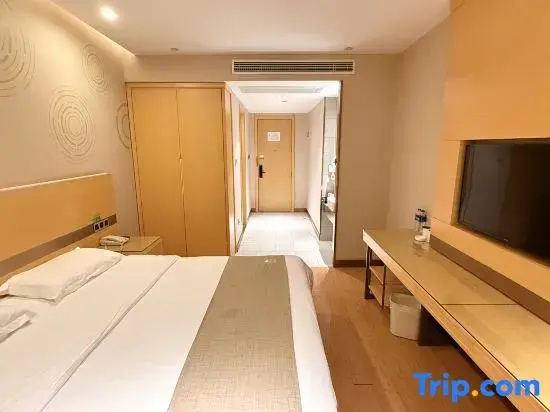 Business Double room (full double bed)