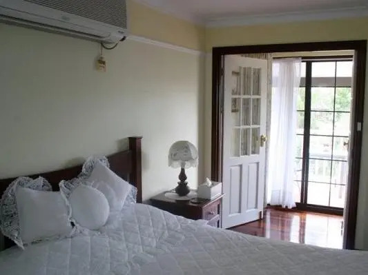1 Bedroom Double Apartment with mountain view full double bed