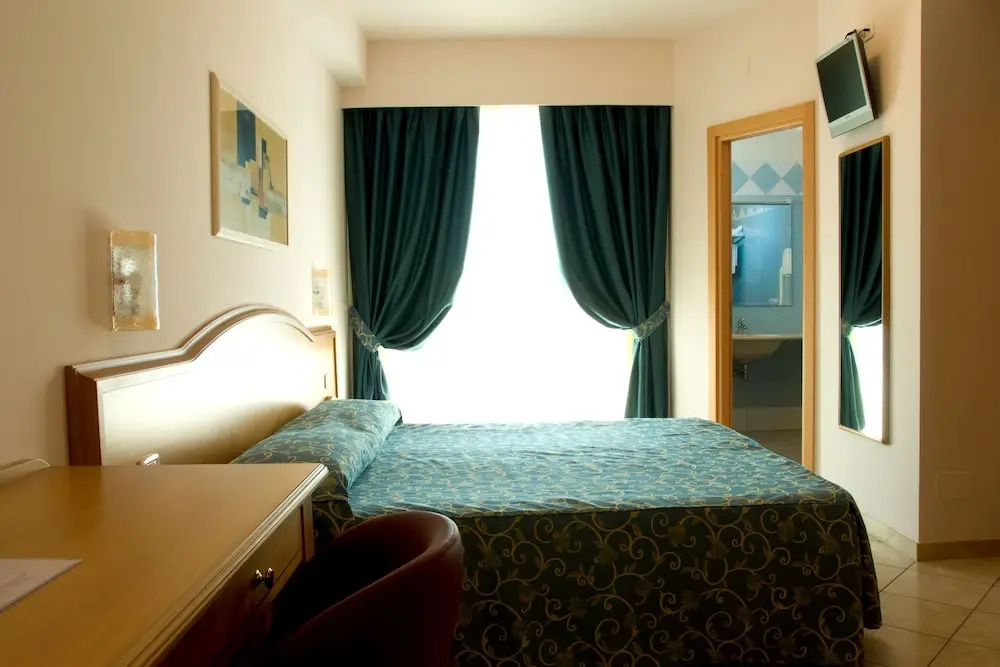 Roses Hotel - Chambres