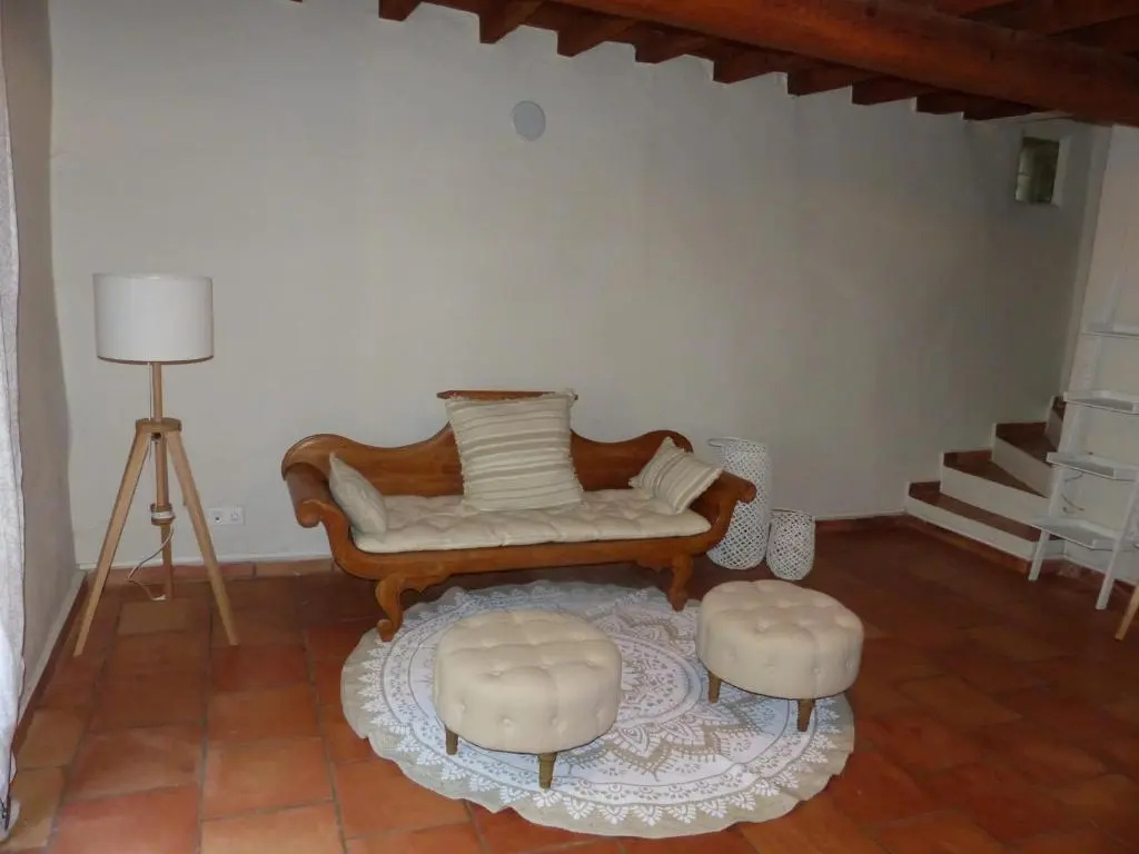 2 Bedrooms Cottage