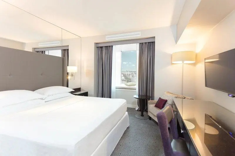 Sheraton Bucharest Hotel - Chambres