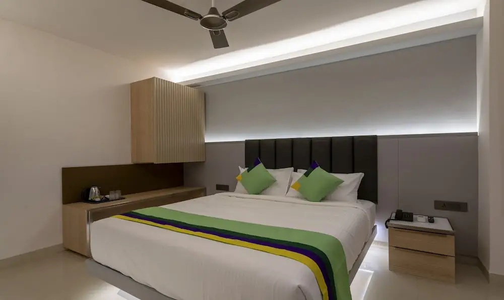 Premium Double room (full double bed)