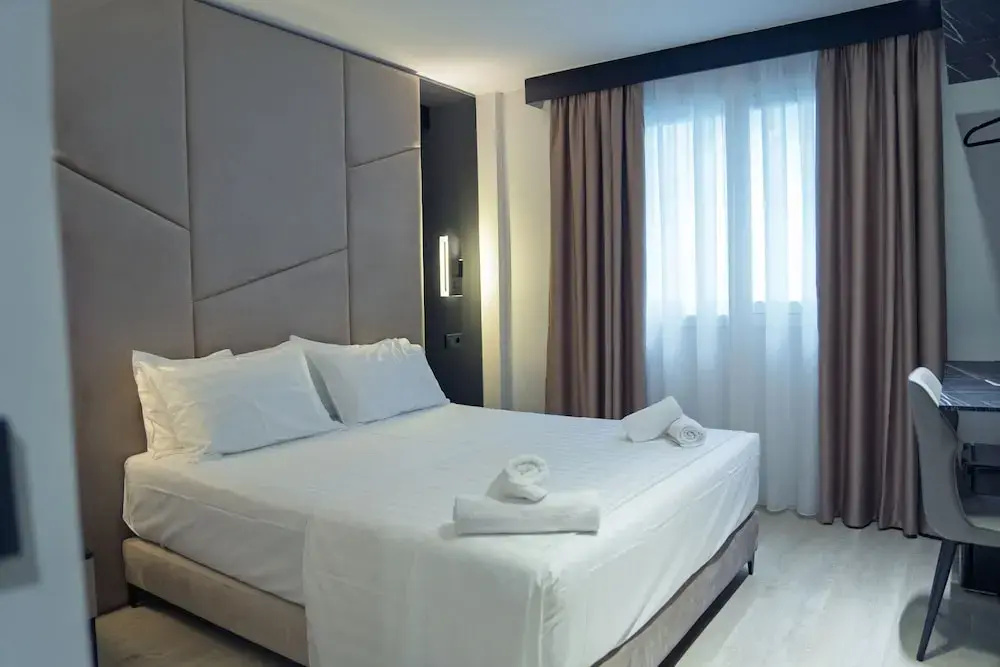 Economy room