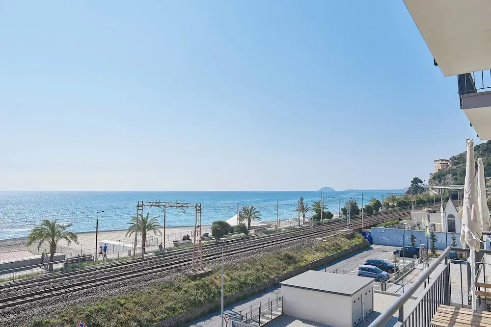 Italianway - Il Faro