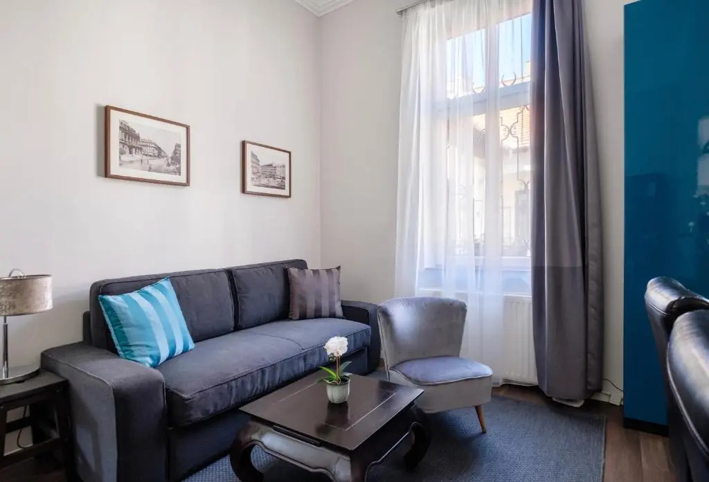 Andrassy Garden Apt in Center - Chambres