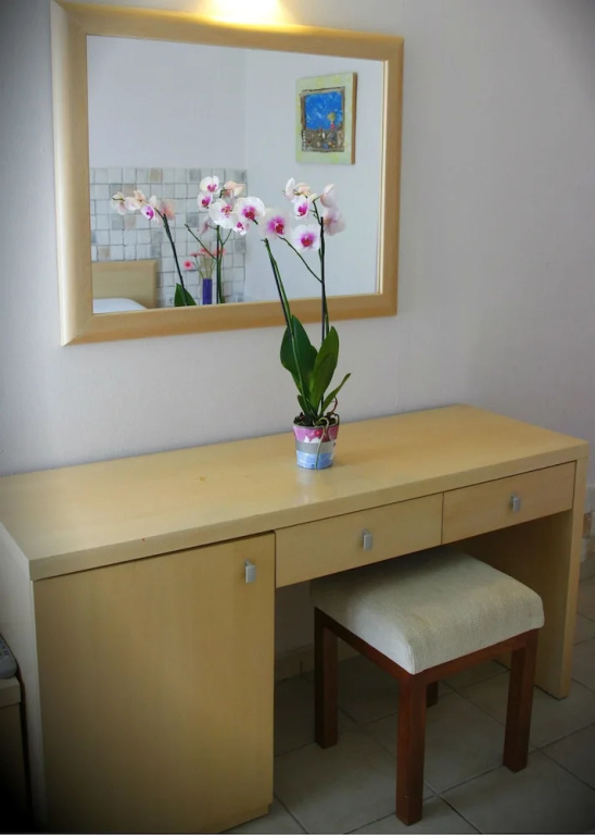 Standard Double room with balcony (full double bed)