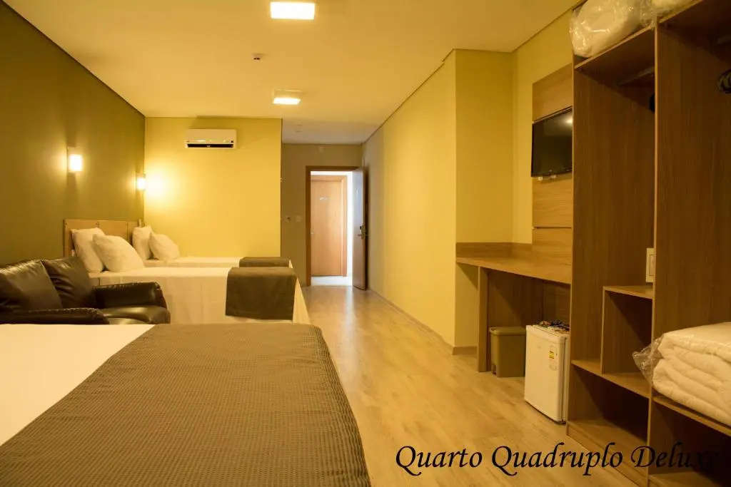 Deluxe Quadruple room