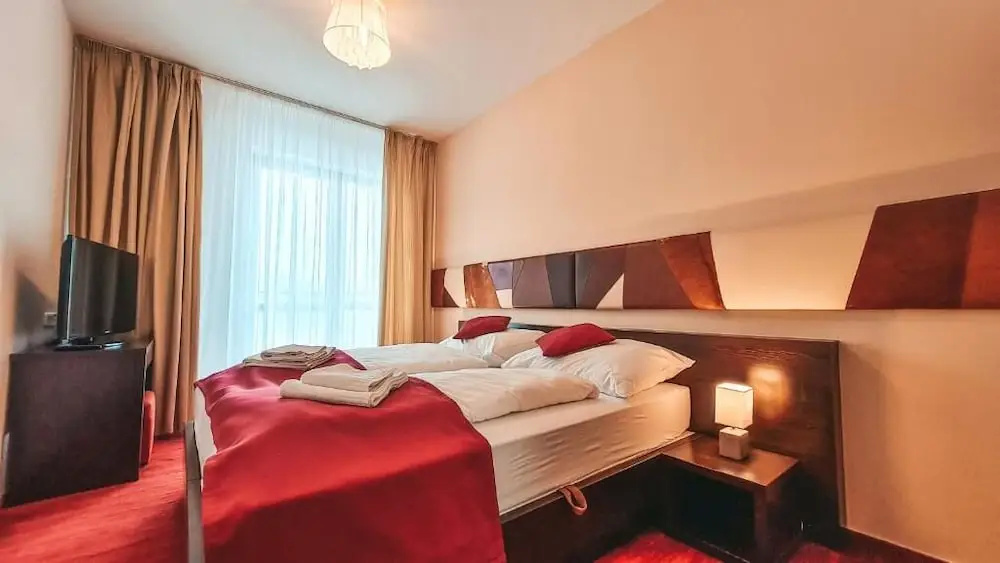 1 Bedroom Deluxe Apartment