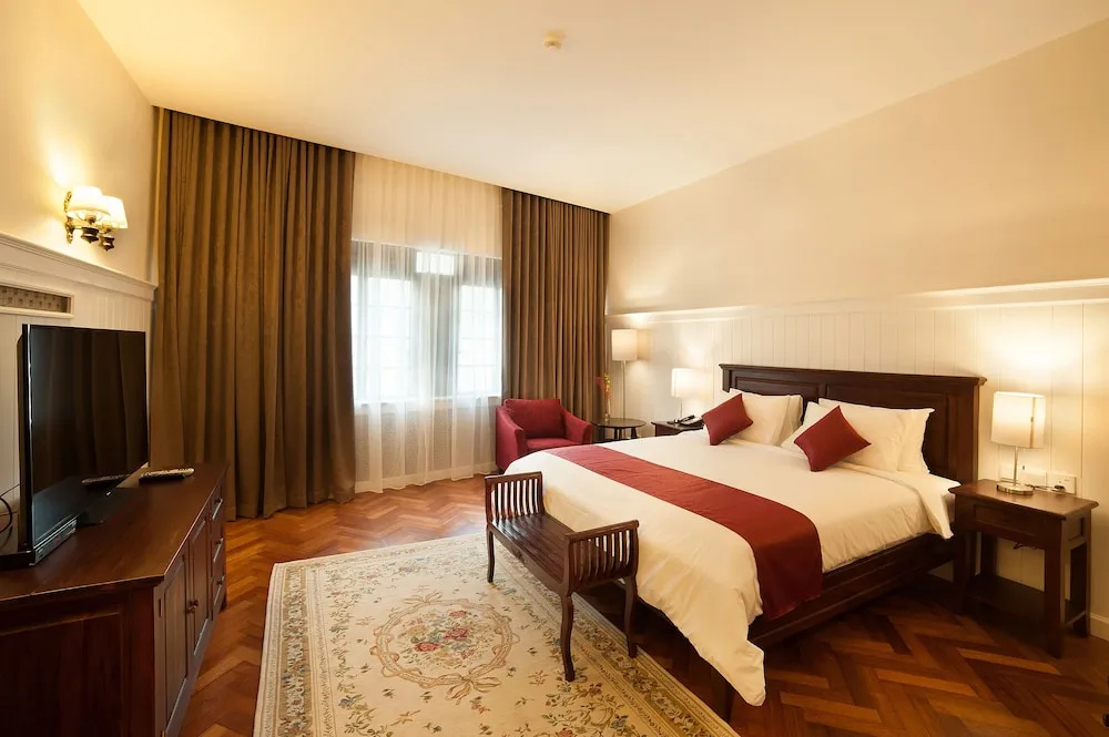 The Chambers - Chambres