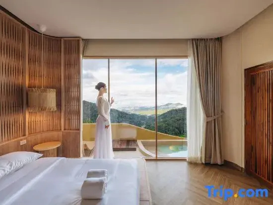 Grand room