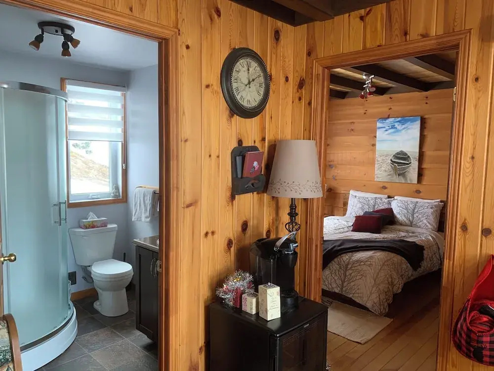 3 Bedrooms Chalet with lake view