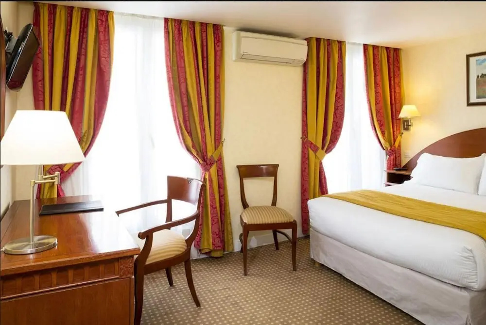 Classic Double room (full double bed)