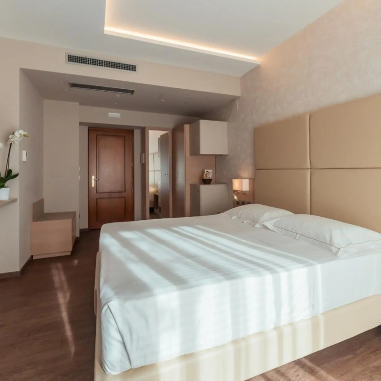 Hotel photo 34