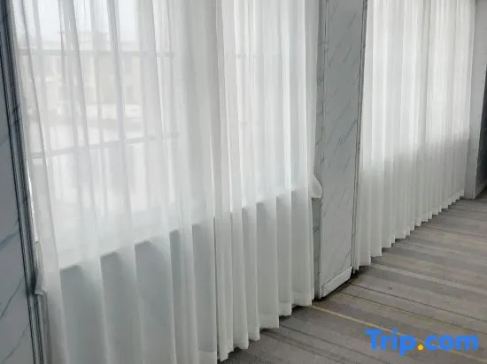 Balcony & Terrace