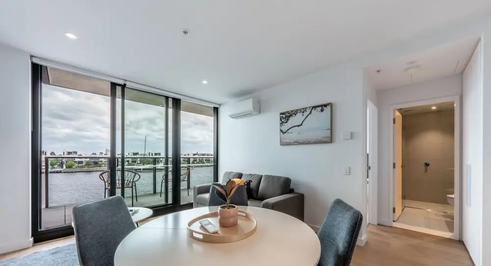 1 Bedroom Apartment with water view