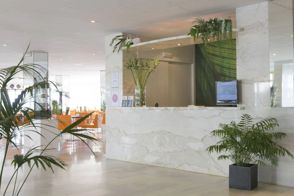 Hotel JS Miramar