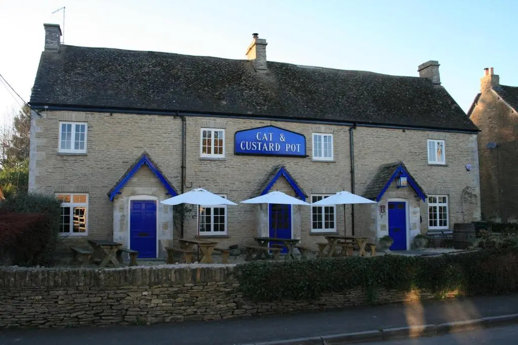 Cat and Custard Pot Inn