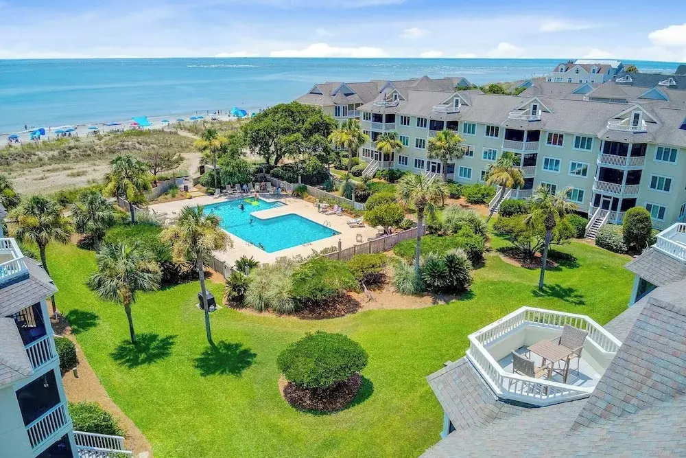 Oceanview Condo + Pool, Balcony & Beach Access 304 D Port O Call by Avantstay