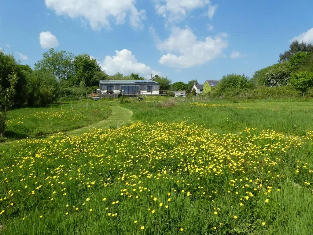 4 Bedrooms Cottage