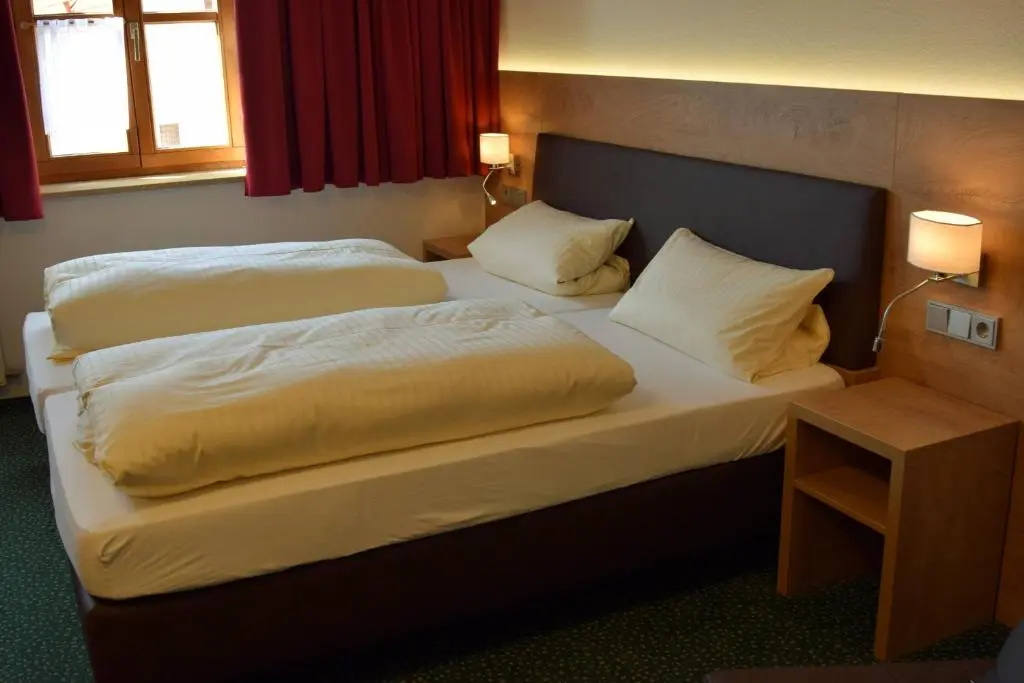 Hotel Gasthof Zum Löwen - Chambres