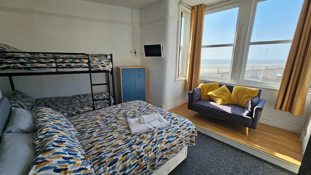 Standard Quadruple room with sea view