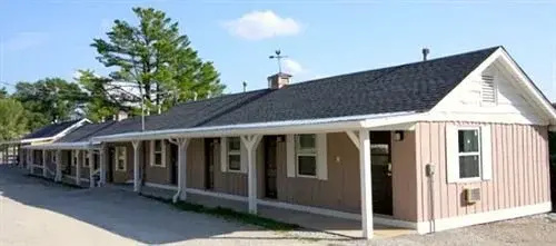 The Orchard Hill Inn