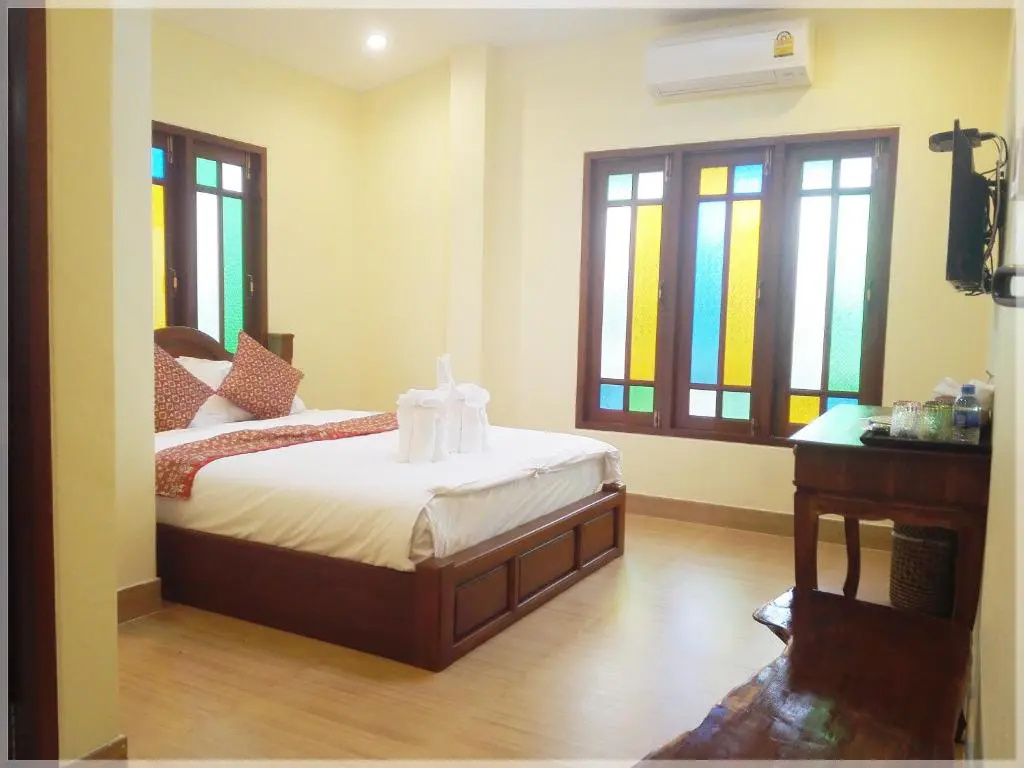 Standard Double room (full double bed)
