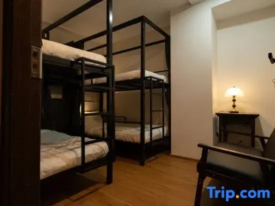 Bed in Dorm