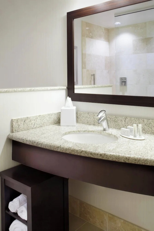 Courtyard by Marriott Cleveland University Circle - Chambres