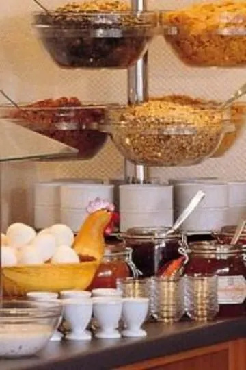 Food & Beverage