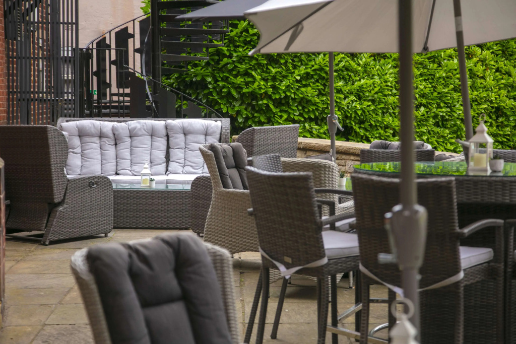 Best Western Plough & Harrow Hotel - Général