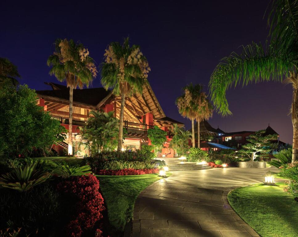 Asia Gardens Hotel & Thai Spa, a Royal Hideaway Hotel