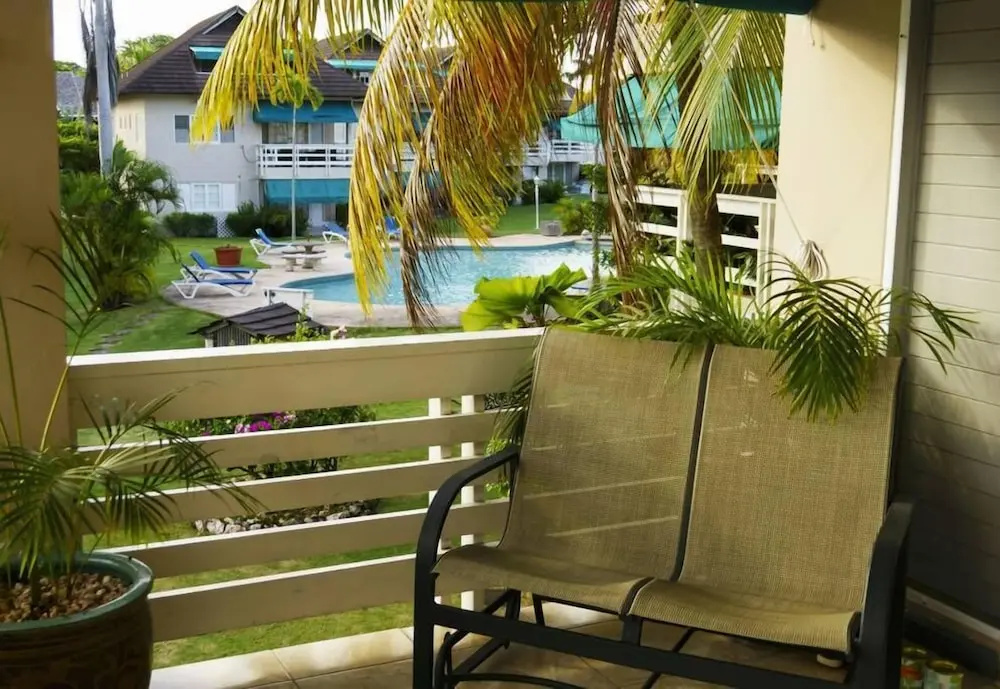 Bay Pointe Freeport 1BD Apartment OLR