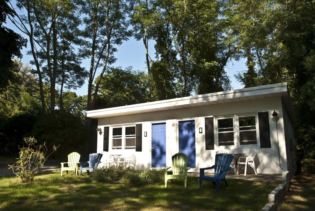 Easterner Motel