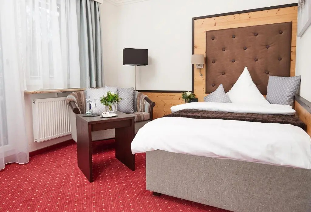 Hotel Wittelsbacher Hof - Chambres