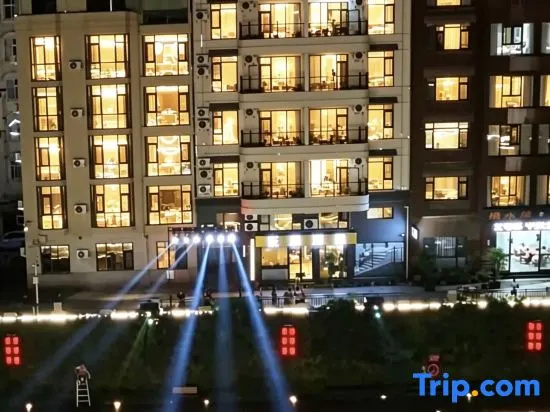 Lecheng Hotel (Xuan'en Wenlan Bridge) in Enshi Prefecture